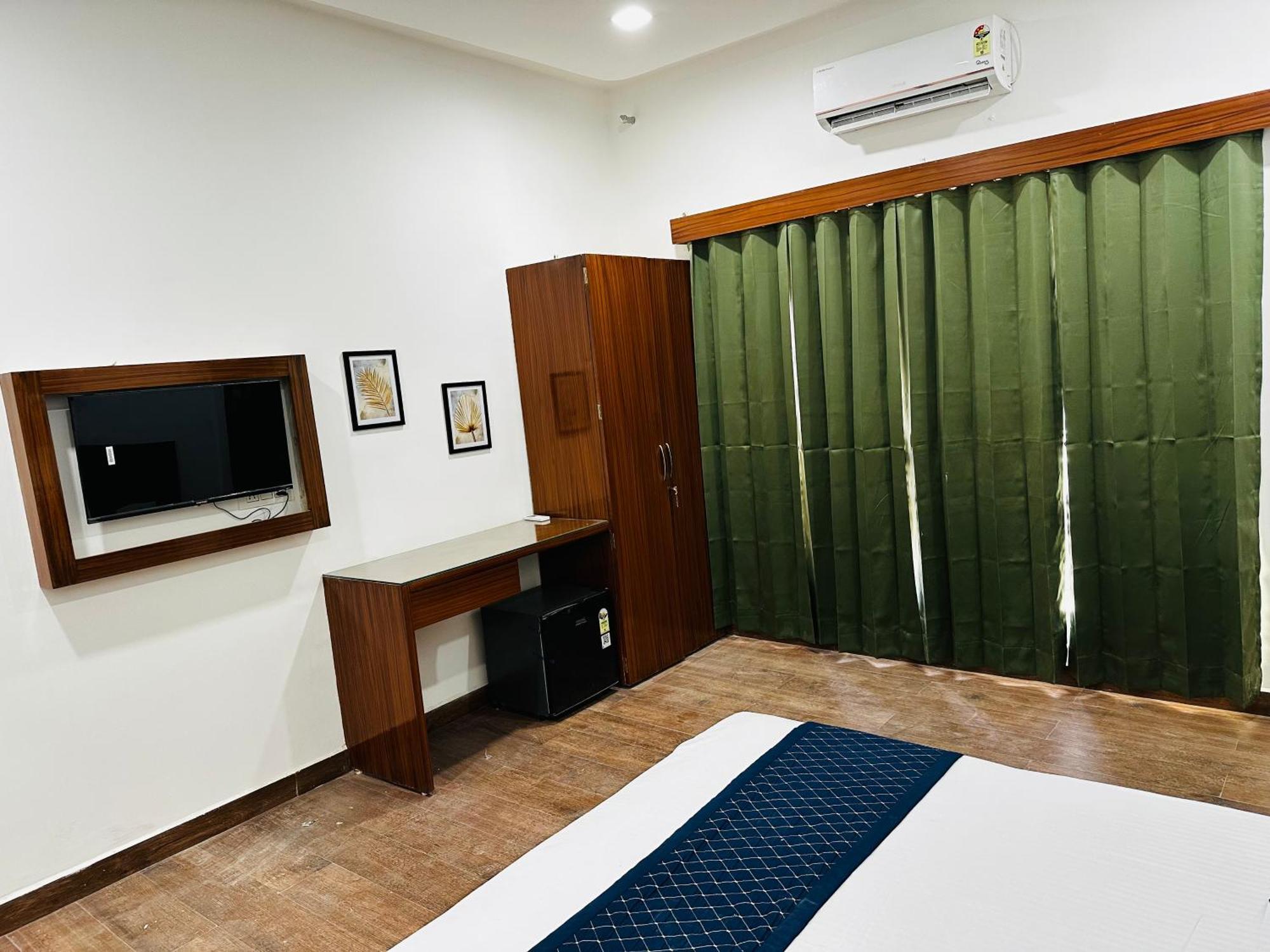 The Loya Hotel Muktsar Exterior photo