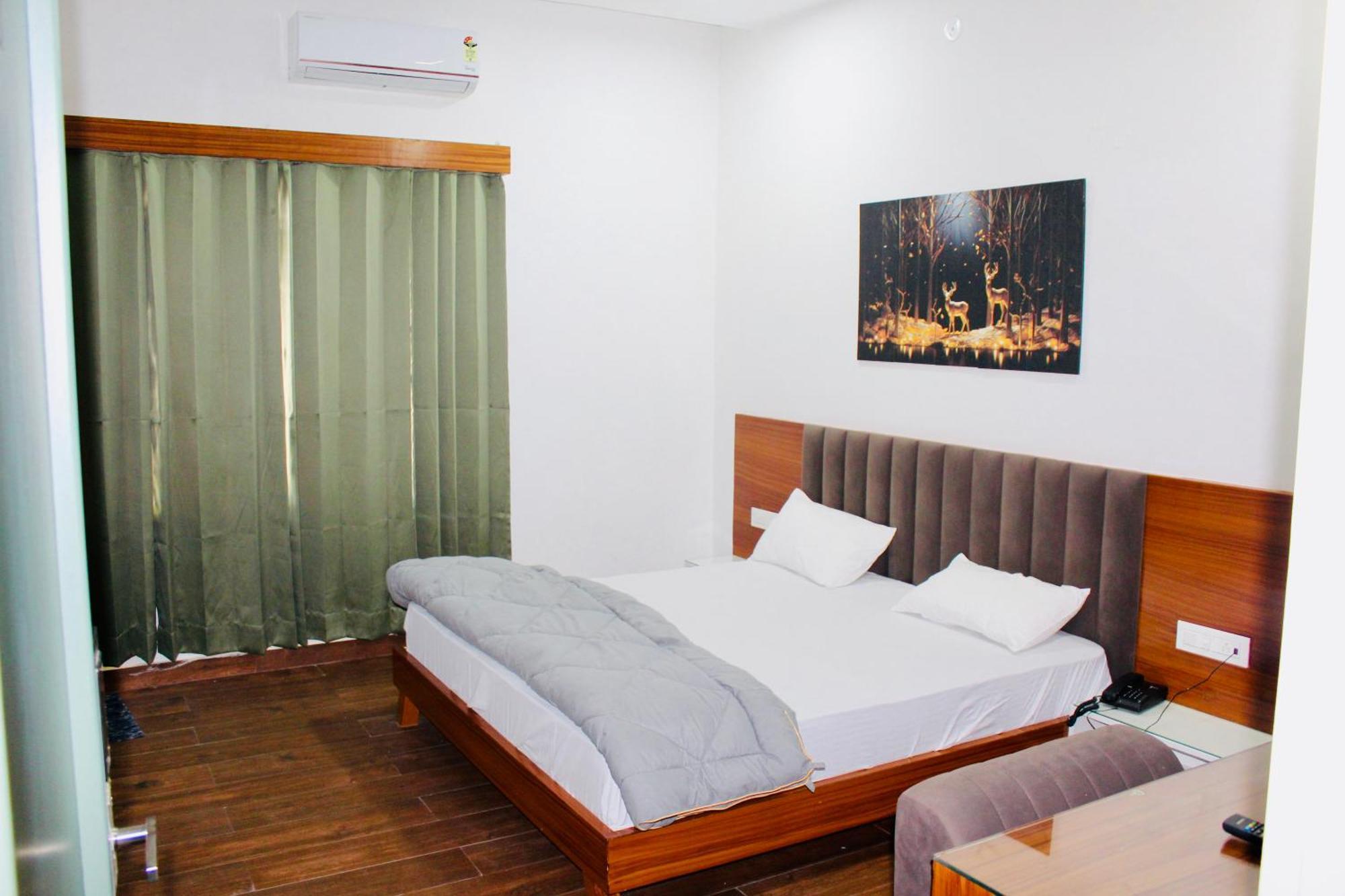 The Loya Hotel Muktsar Exterior photo