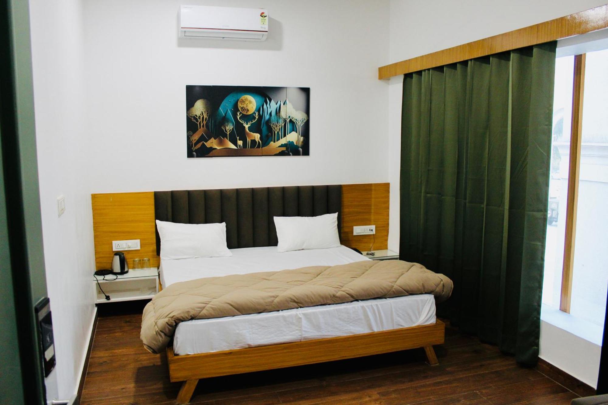 The Loya Hotel Muktsar Exterior photo